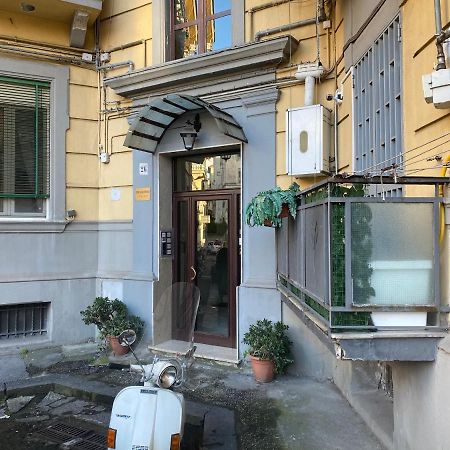 Messineo'S Home Наполи Екстериор снимка